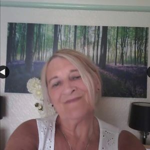 Meet your Posher, Denise